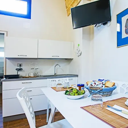 Le Volte Πανσιόν 3*